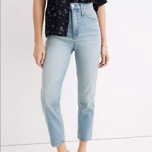 Madewell Classic Straight Jeans in Meadowland Wash
